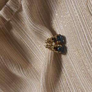 EARRINGS BY SATELLITE